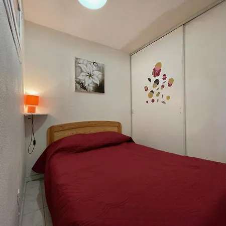 3 Chambres, 6 Pers, Terrasse, Parking, A Proximite - Fr-1-379-142 Apartment